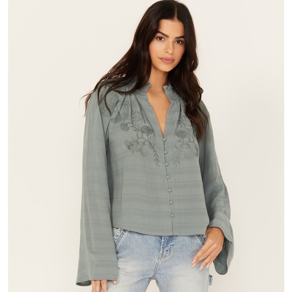 Cleo and Wolf Top